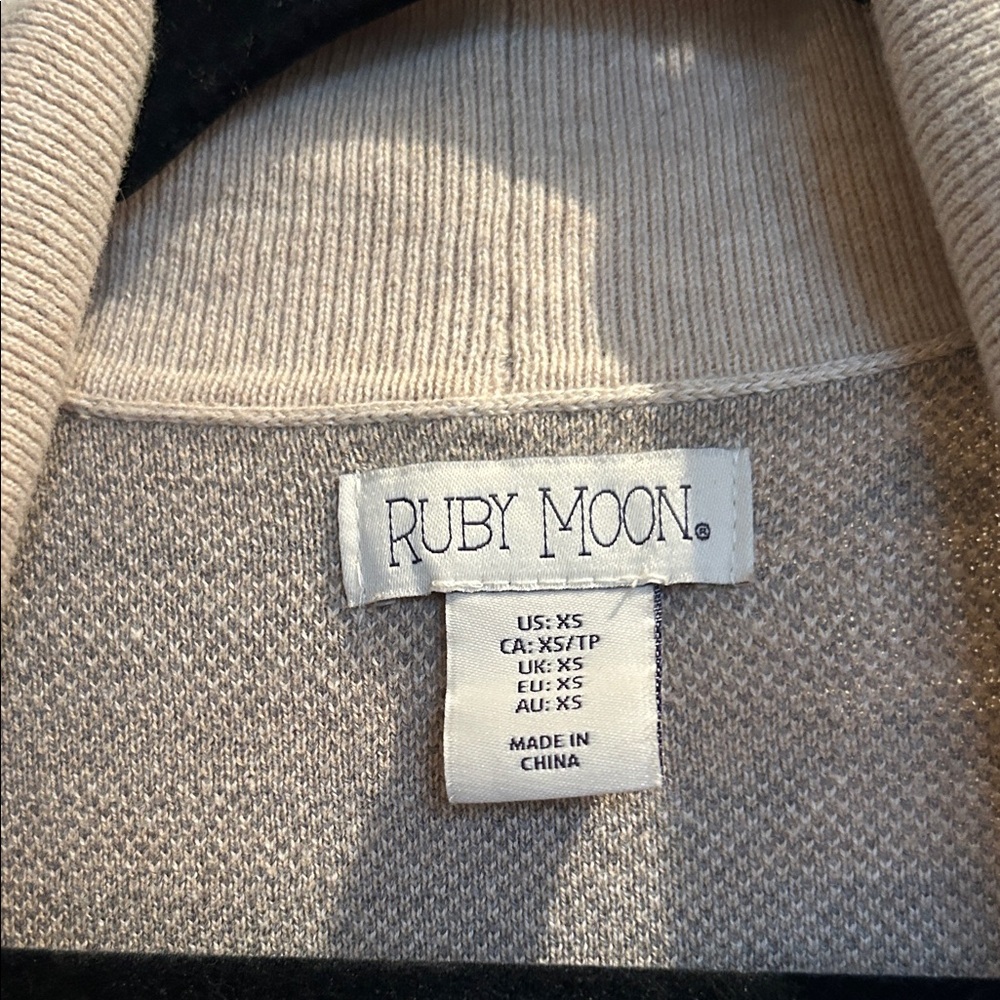 Ruby Moon Beige and Gray Aztec print Cardigan - Picture 3 of 3